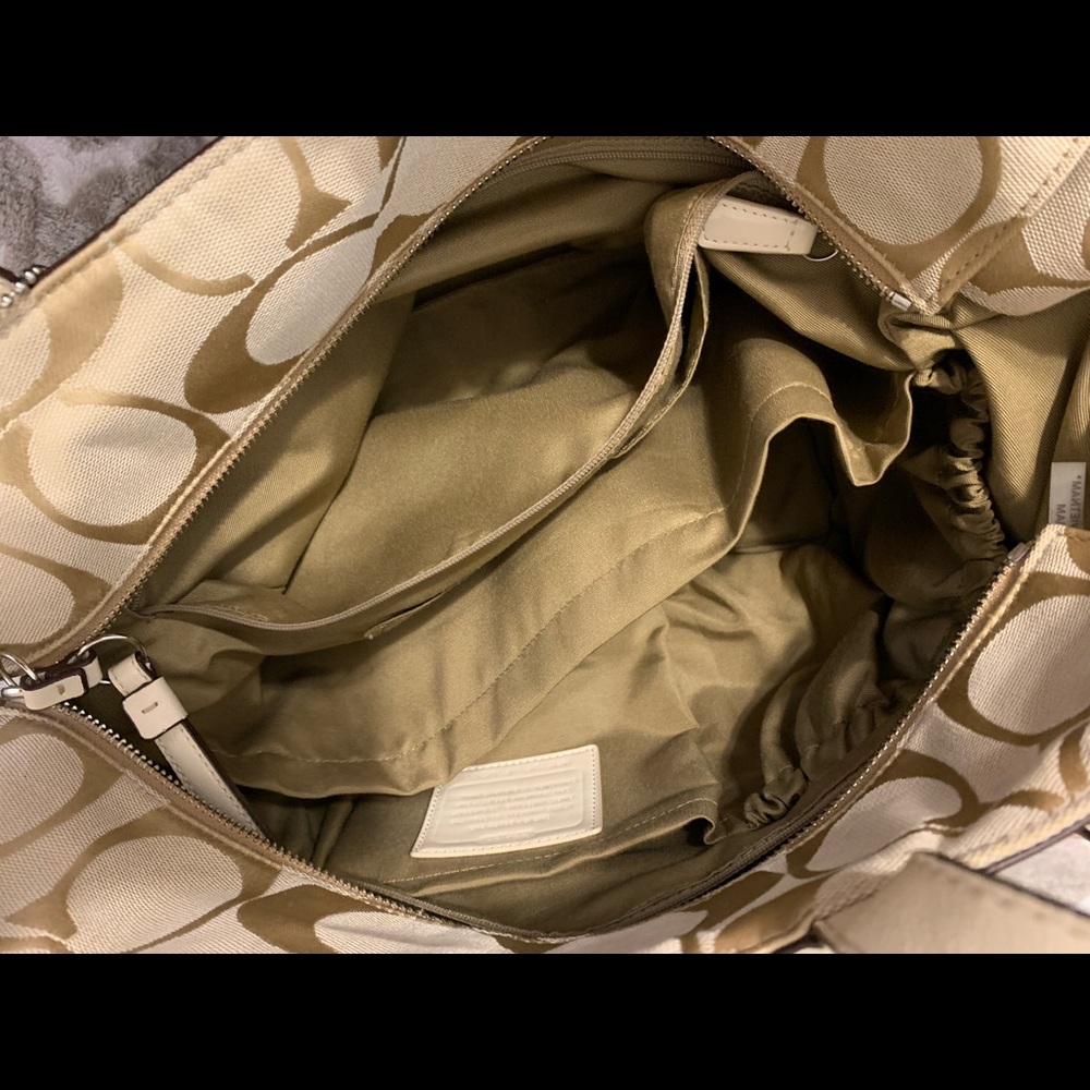 Coach diaper bag - Picture 5 of 5